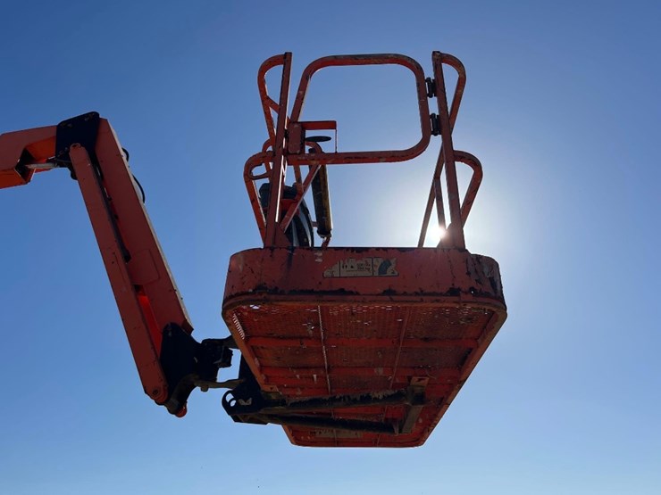 2005-jlg-800aj-image-22