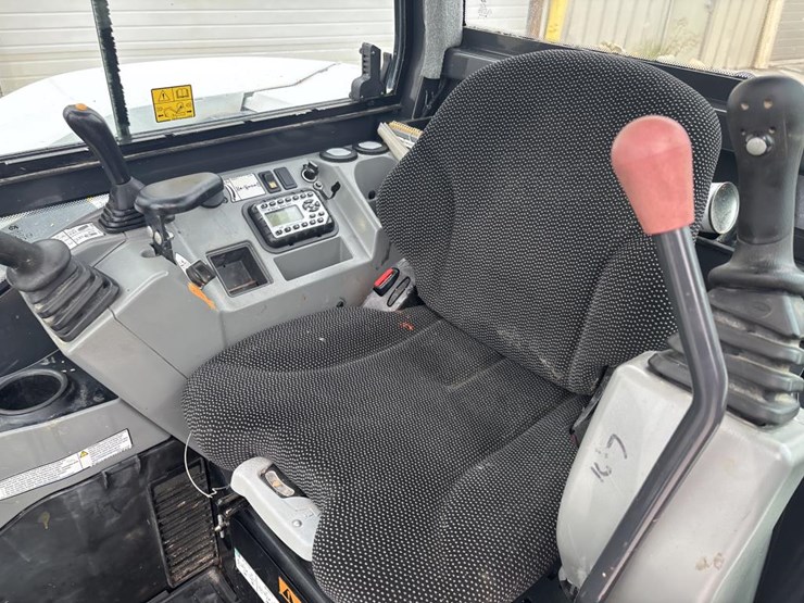 2019-bobcat-e85-image-41