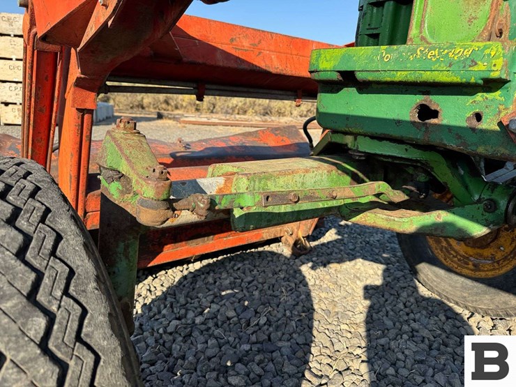 john-deere-630-image-19