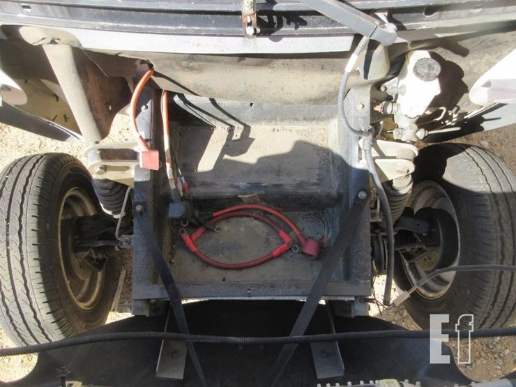 2002-utility-flatbed-image-5