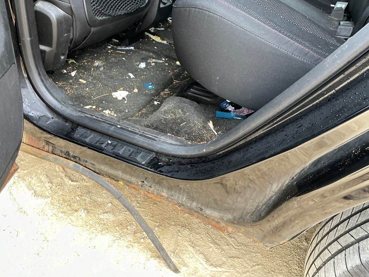 2012-chevrolet-equinox-lt-image-38