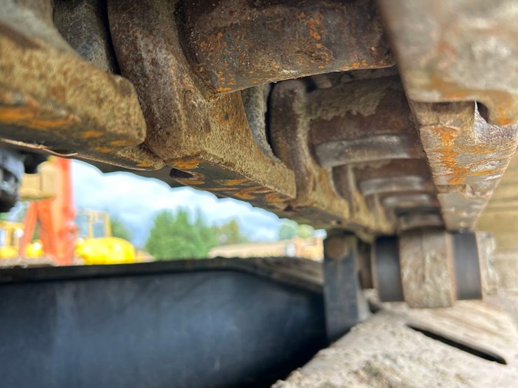 2016-caterpillar-325fl-image-14