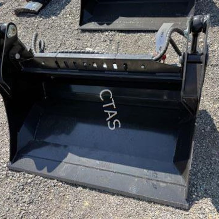 #105 • Skid Steer 4 in 1 Bucket - 39"