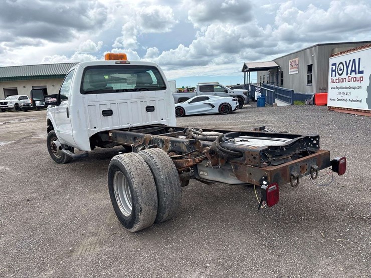 2014-ford-f350-image-4