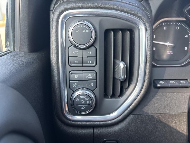 2023-gmc-3500hd-image-53