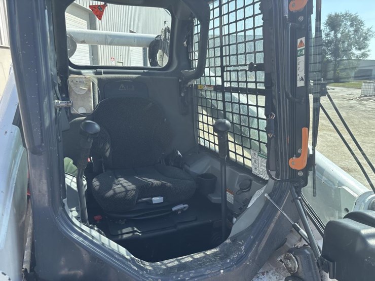 2019-bobcat-t650-image-37
