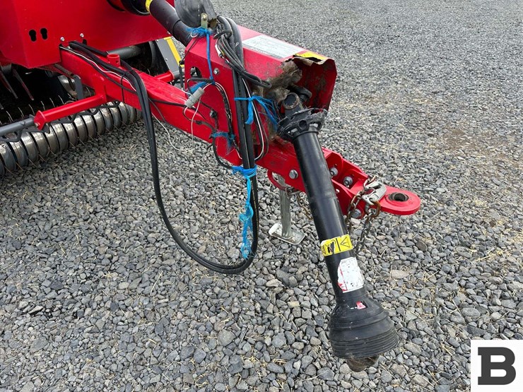 2016-massey-ferguson-1842-image-27