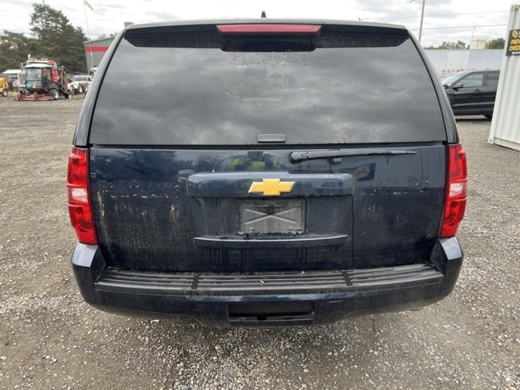 2014-chevrolet-tahoe-image-5