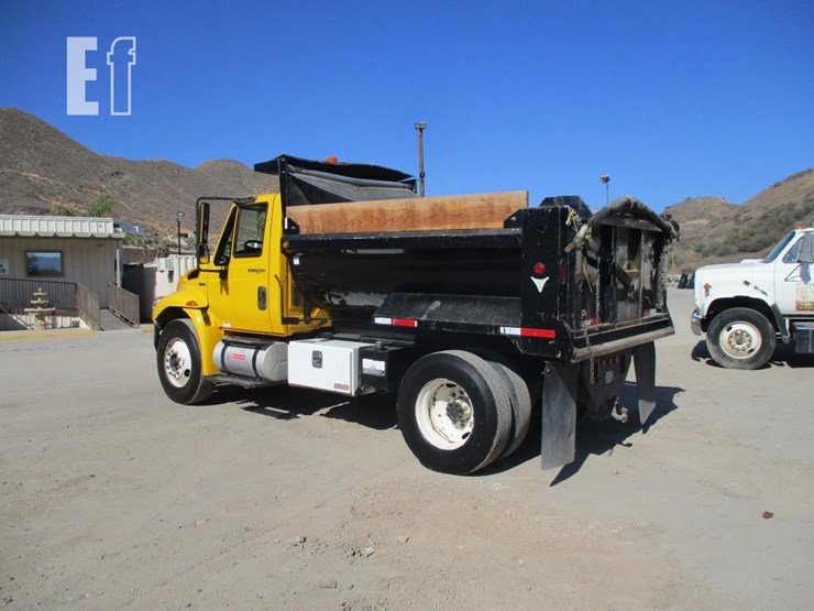 2011-international-durastar-4300-image-4