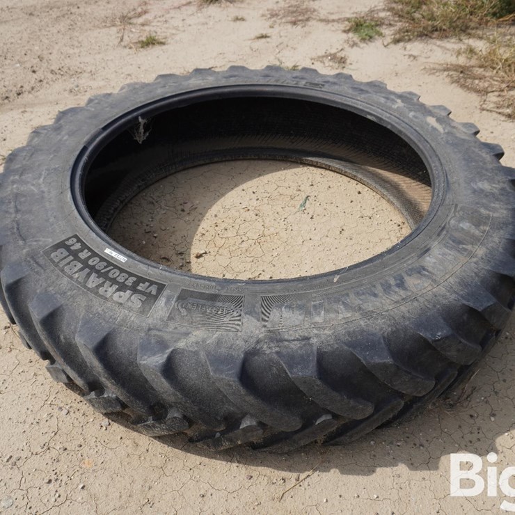 380/90R46 Tire