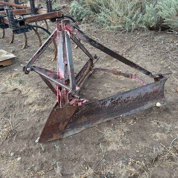 V Ditcher