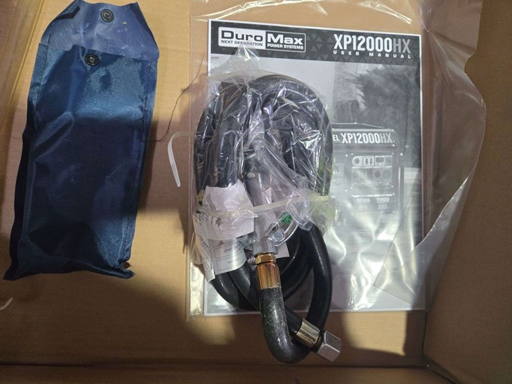 new/unused-duro-max-dual-fuel-xp12000hx-portable-generator-image-17