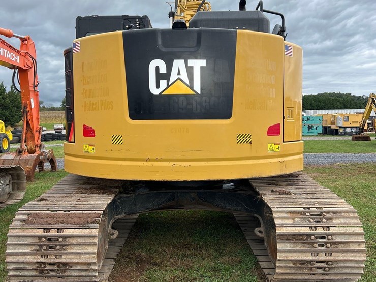 2016-caterpillar-325fl-image-5