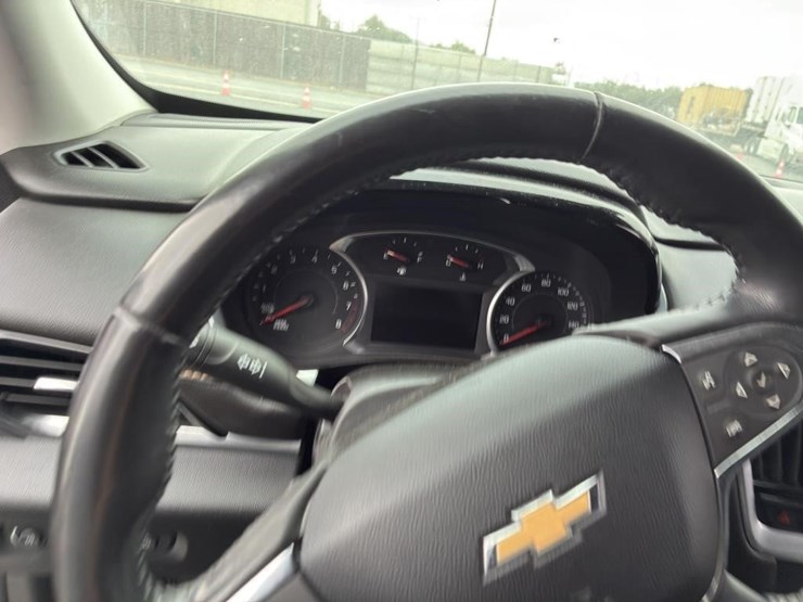 2019-chevrolet-traverse-image-16
