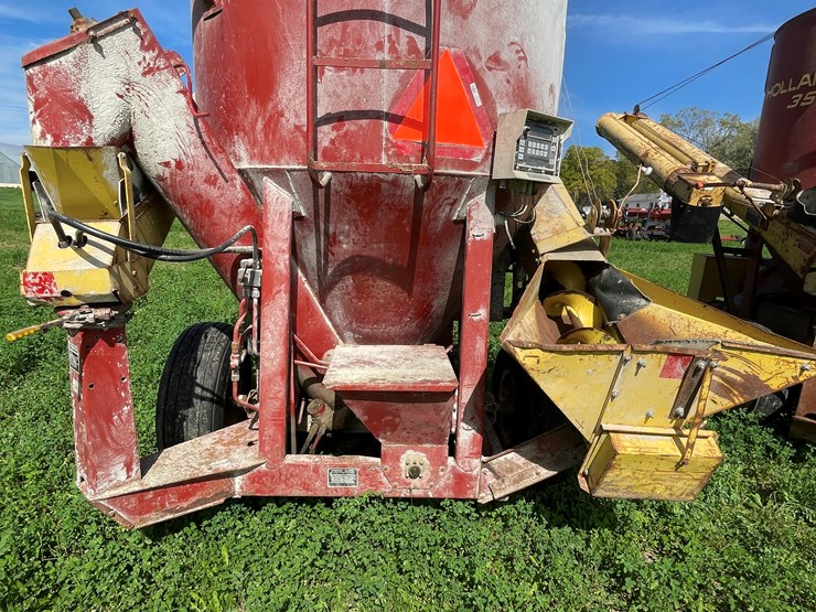 new-holland-355-image-25
