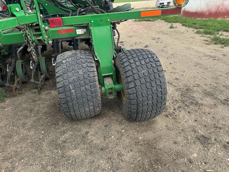 john-deere-1890-image-36