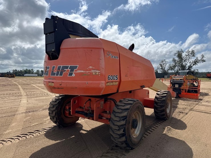 2007-jlg-600s-image-6