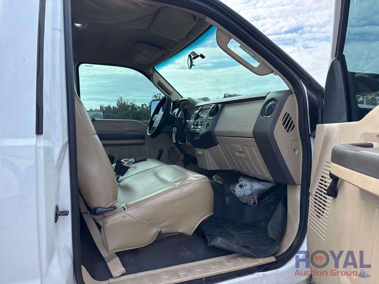 2008-ford-f450-image-25