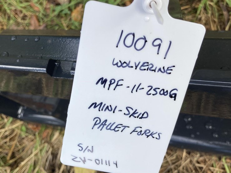 wolverine-mpf-11-2500g-mini-skid-pallet-forks-image-3