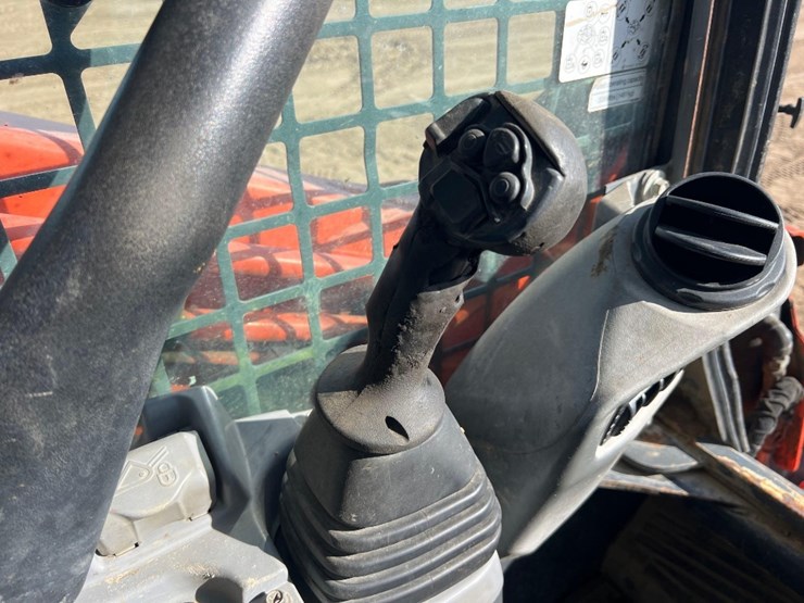 kubota-svl95-2s-image-29