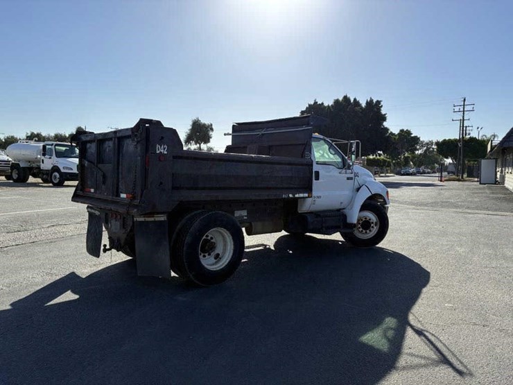 ford-f650-image-3