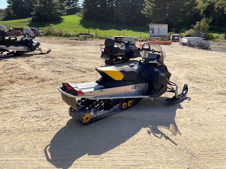 #1895-•-2009-ski-doo-mxz-renegade-600-snowmobile-(sells-with-bill-of-sale-only)-image-5