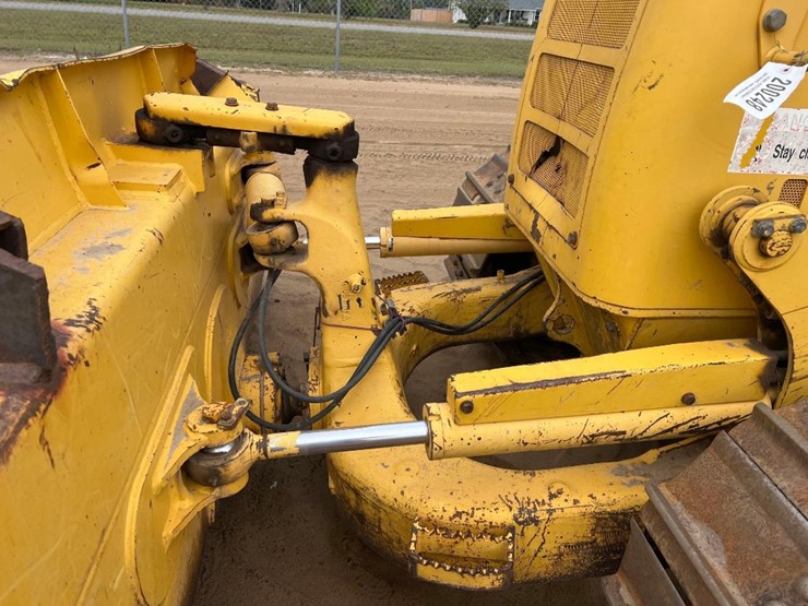 2017-komatsu-d39px-24-image-10