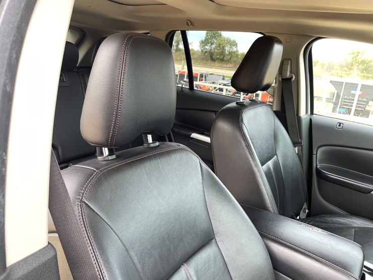 2011-ford-edge-image-44