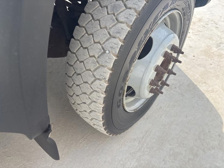 2008-ford-f550-image-51
