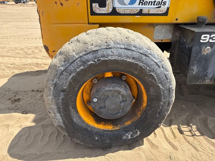 2012-jcb-930-image-12