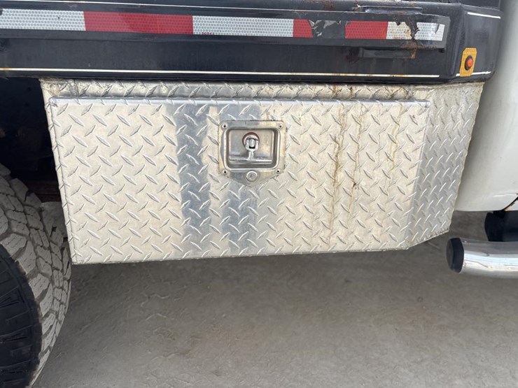 2008-ford-f350-image-15