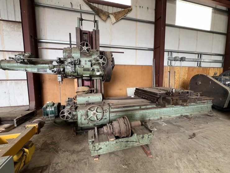 richards-horizontal-milling-machine-image-1