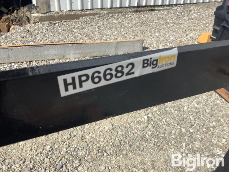 mini-excavator-pallet-fork-attachment-image-19