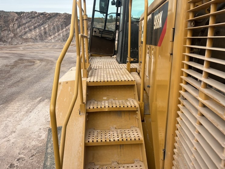 caterpillar-988k-image-51