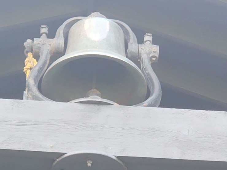 railroad-12"-bell-with-cradle-image-10
