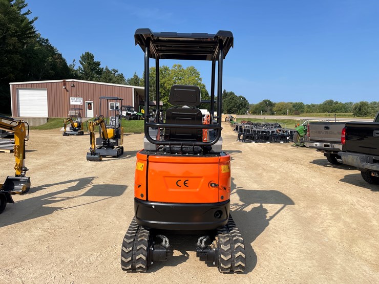 #206-•-new-nt18k-mini-excavator-image-4