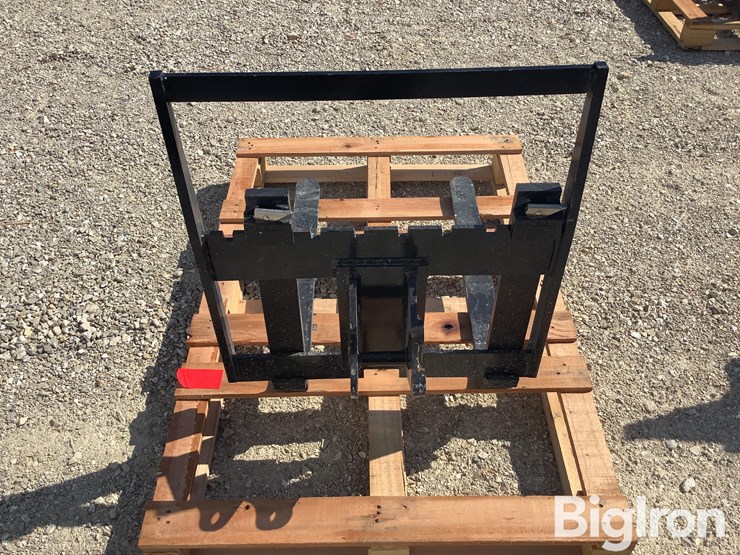 mini-excavator-pallet-fork-attachment-image-6
