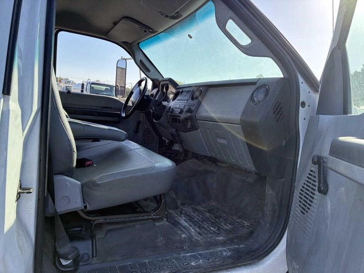 ford-f650-image-12