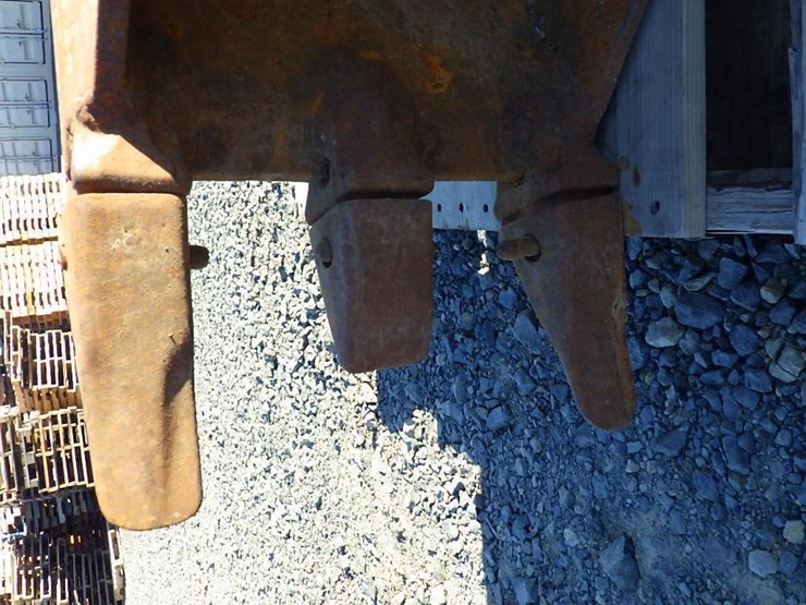 accurate-excavator-bucket-12"-image-6