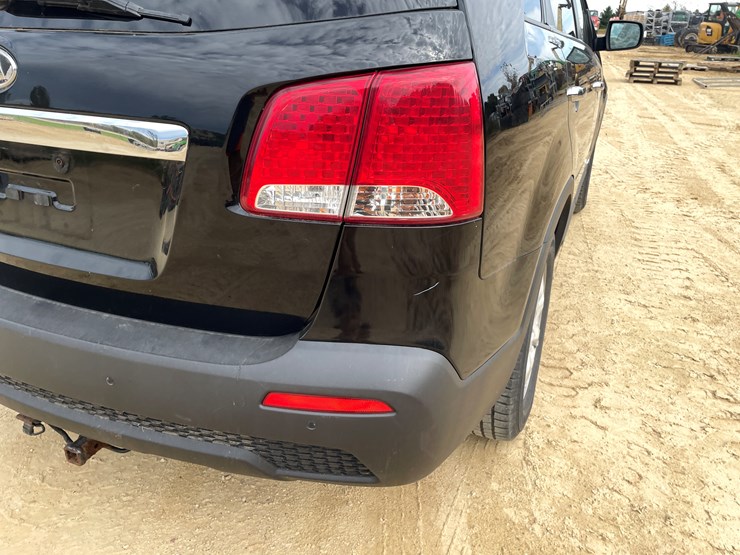 2012-kia-sorento-image-25