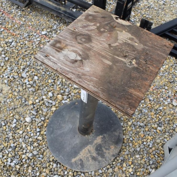 Industrial Pedestal Base Stand
