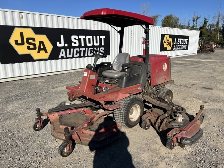 2015-toro-groundsmaster-4000d-image-1