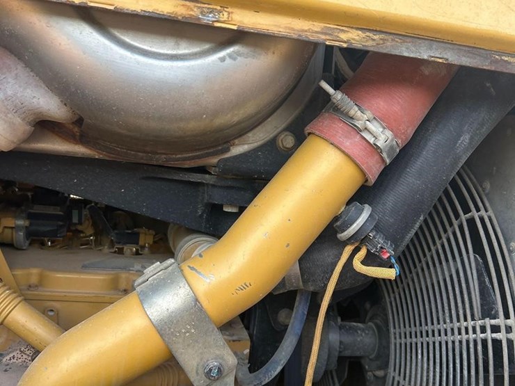2018-caterpillar-d6n-xl-image-44