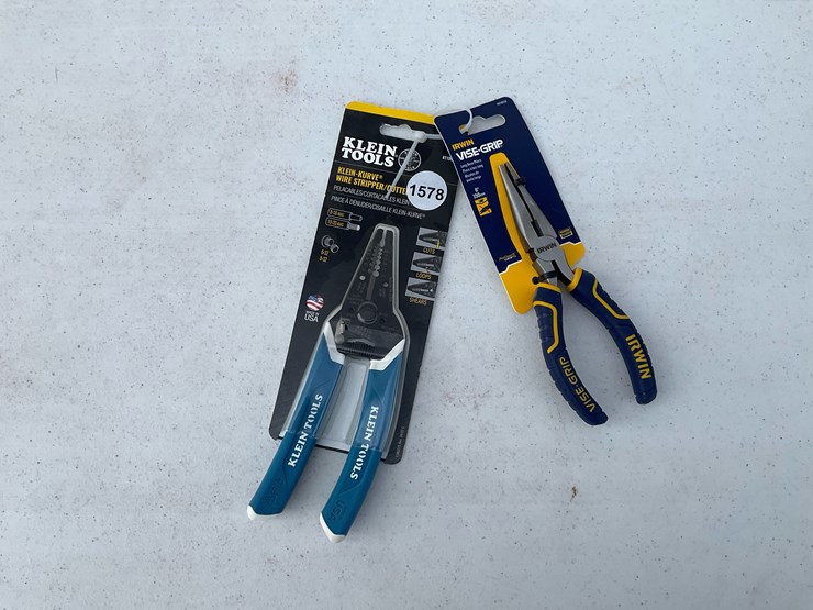 #1578-•-wire-stripper-and-pliers-image-1