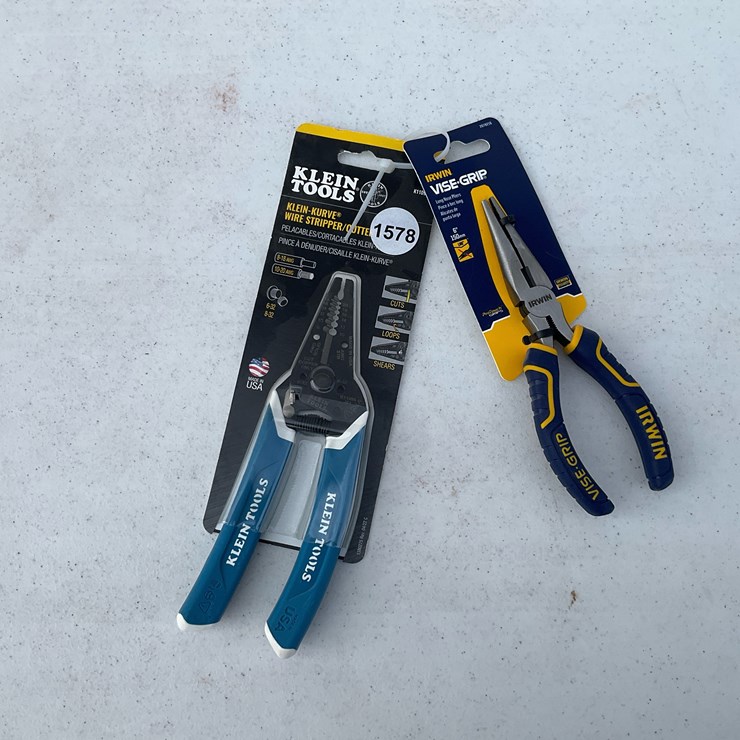 #1578 • Wire Stripper And Pliers