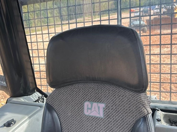 2018-caterpillar-d6n-xl-image-55