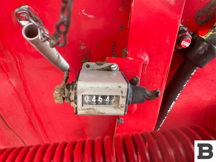 2016-massey-ferguson-1842-image-31