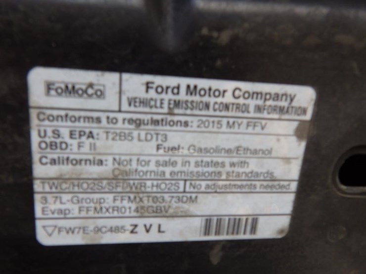 2015-ford-explorer-image-13