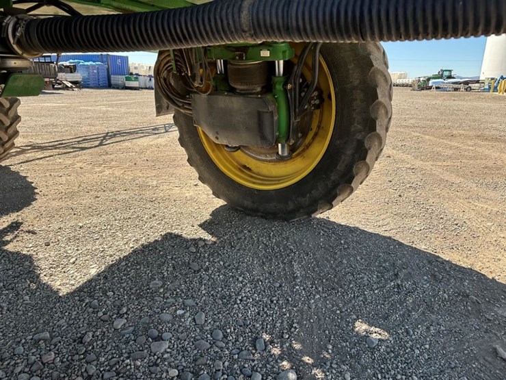 2015-john-deere-r4045-image-29