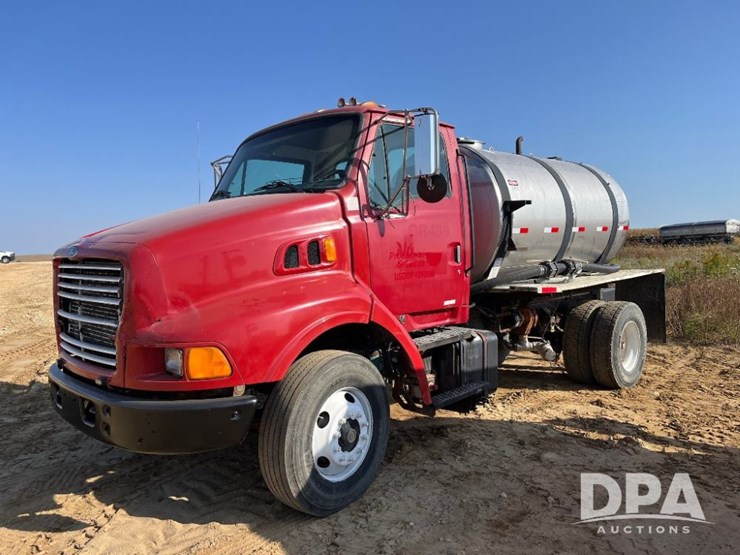 1997-ford-liquid-nurse-truck-(jn3171,-unit-06480)-image-1